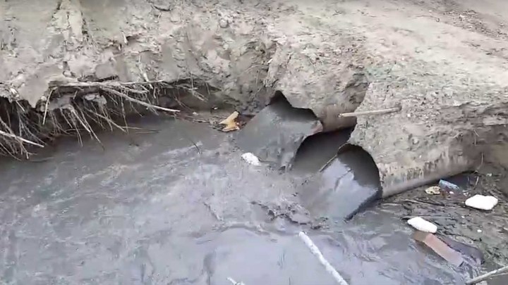 Росприроднадзор нашёл нефть в сливающихся в Обь со стройки ЛДС отходах