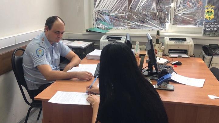 В Каневском районе девушка инсценировала нападение ради страховки