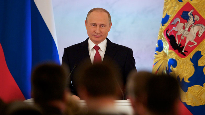 Оглашенные Посланием: Путин задал основные тренды внутренней политики на 2017 год