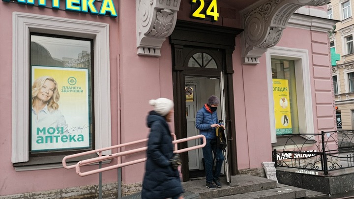 Фармкомпании Санкт-Петербурга увеличили объемы производства лекарств