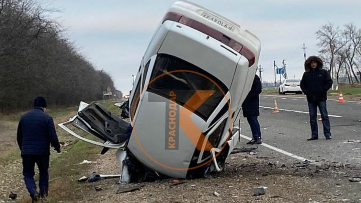 5 погибших: ГУВД Краснодарского края начало проверку ДТП с участием полицейского