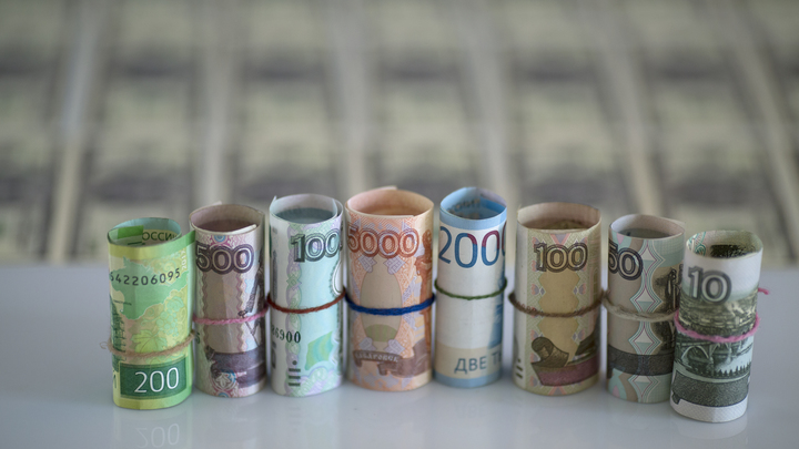 Защита от вирусов: Гознак назвал главное правило при обращении с банкнотами