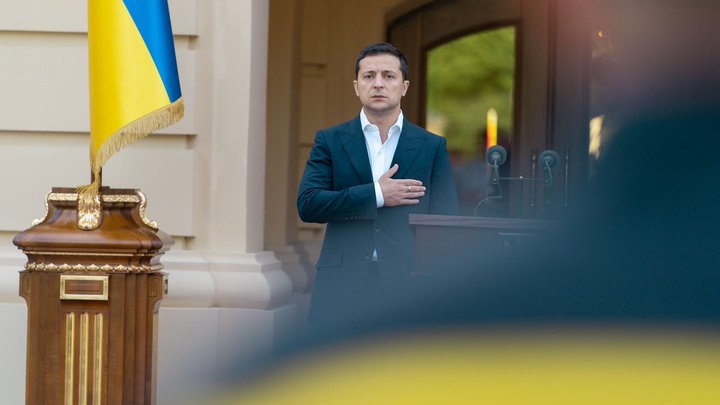 Не хватило фирменного бе-бе-бе-бе: Люди отметили байдень сотнями мемов о США и Украине