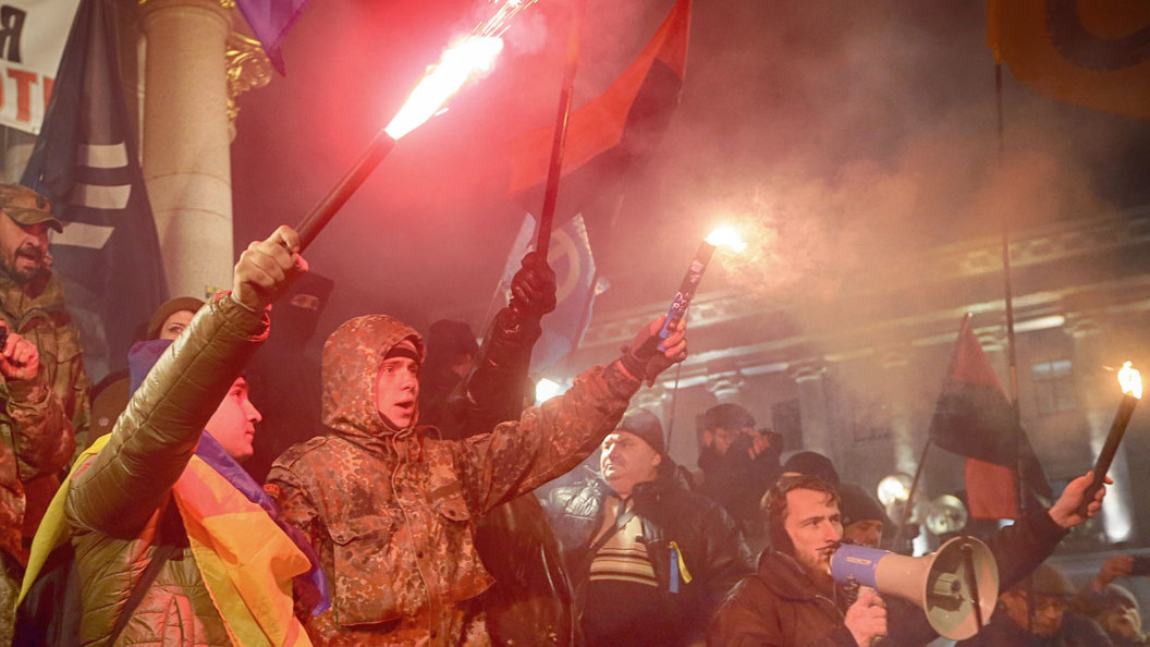 Шатун 2.0: Киев заблаговременно обвинил Москву в организации третьего Майдана Шатун 2.0: Киев заблаговременно обвинил Москву в организации третьего Майдана