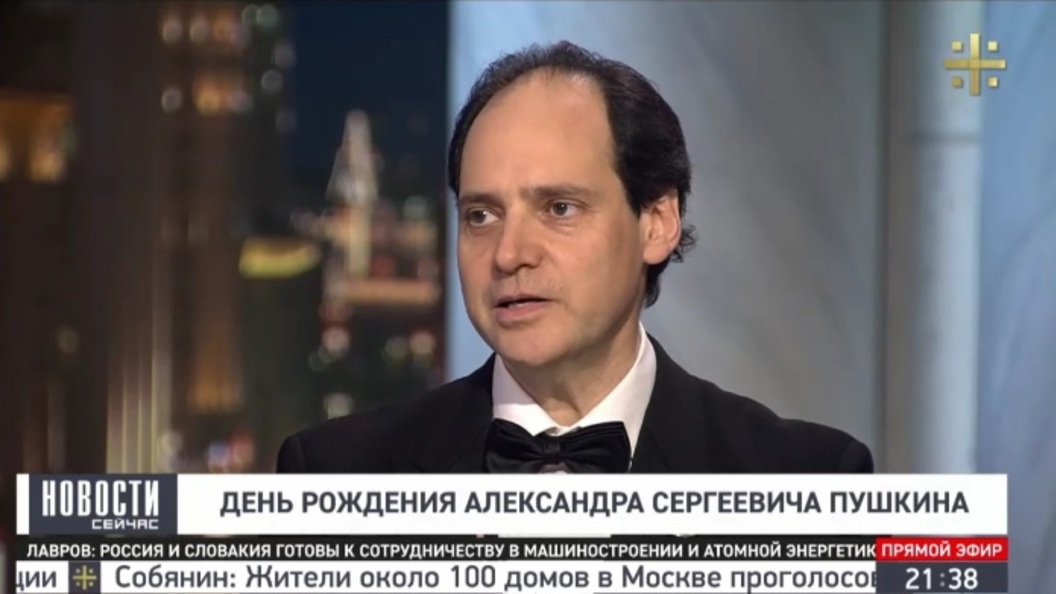 Лонгфельд: Русский язык меня ни разу не подвел Лонгфельд: Русский язык меня ни разу не подвел