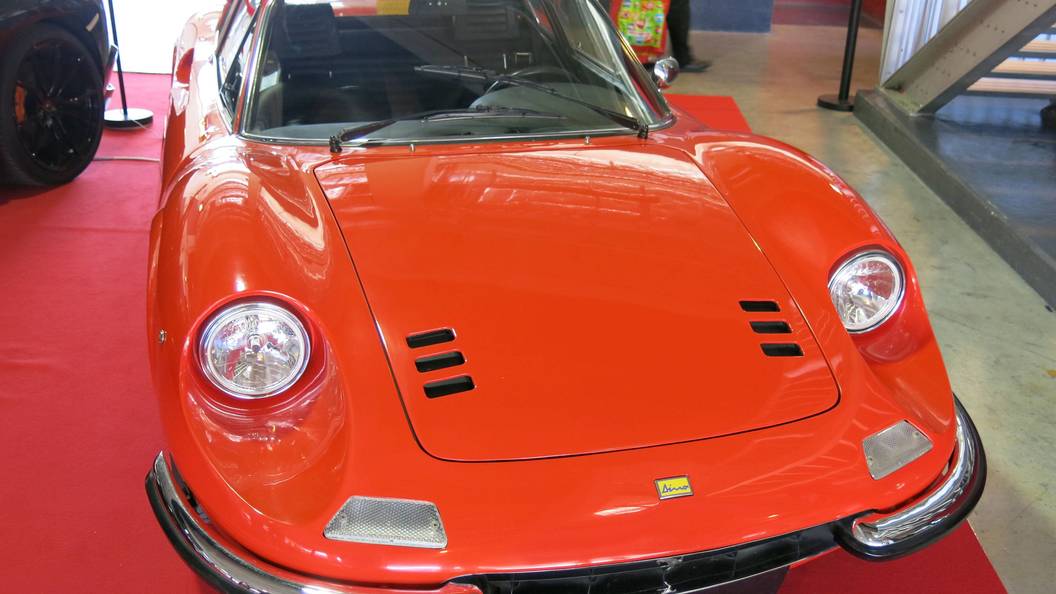 Sotheby’s и Ferrari устроят крупнейший в мире аукцион Sotheby’s и Ferrari устроят крупнейший в мире аукцион