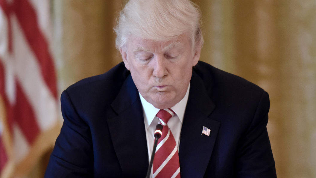 Трамп угрожает Германии экономической поркой Трамп угрожает Германии экономической поркой