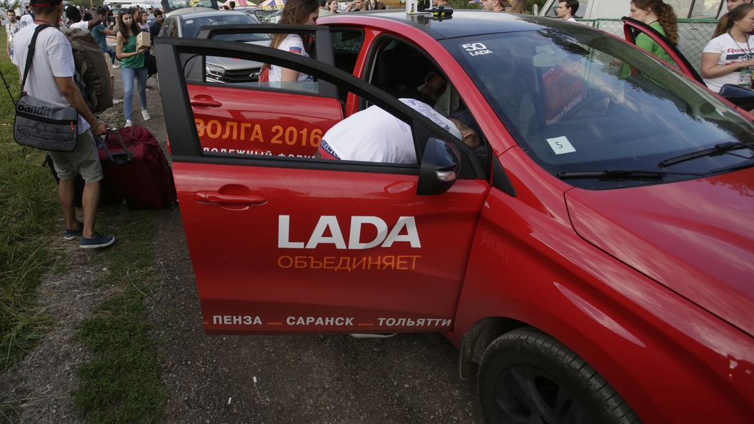 АвтоВАЗ показал рациональный дизайн Lada Vesta SW Cross АвтоВАЗ показал рациональный дизайн Lada Vesta SW Cross