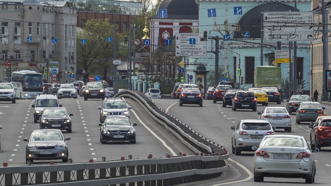 Продажи иномарок в России выросли на 8 процентов, отечественных авто - на 12 Продажи иномарок в России выросли на 8 процентов, отечественных авто - на 12