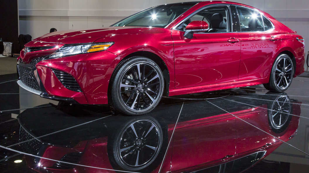 Toyota Camry нового поколения встала на конвейер Toyota Camry нового поколения встала на конвейер