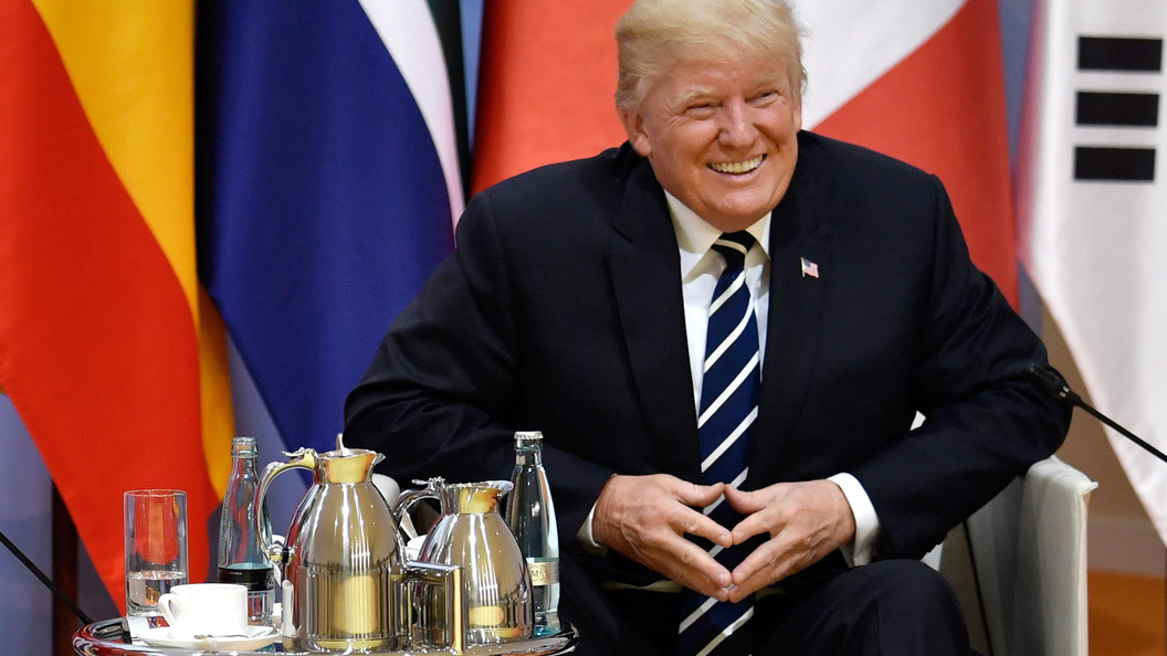 Трамп прокомментировал встречу с Путиным Трамп прокомментировал встречу с Путиным