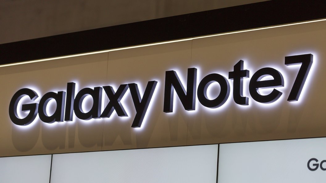 Galaxy Note 7 со взрывающимися батареями начали продавать под новым именем Galaxy Note 7 со взрывающимися батареями начали продавать под новым именем