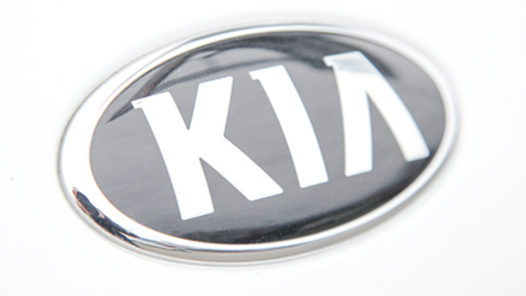 Стартовали продажи компактного внедорожника Stonic от Kia Motors Стартовали продажи компактного внедорожника Stonic от Kia Motors