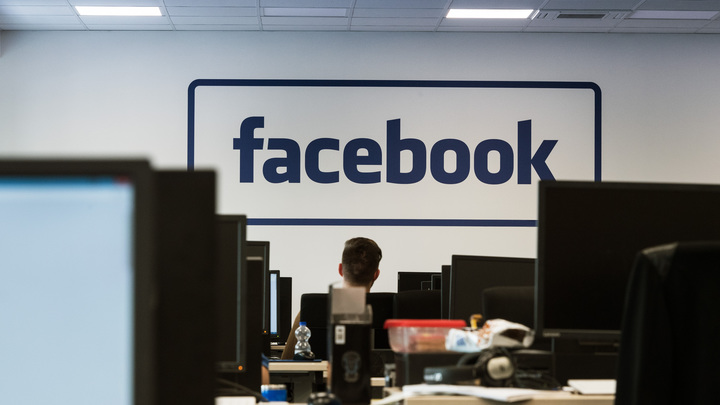 Австралия обяжет Facebook и Apple передавать зашифрованные сообщения спецслужбам