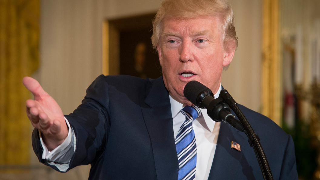 Трамп назвал новости о секретной встрече с Путиным болезнью Трамп назвал новости о секретной встрече с Путиным болезнью