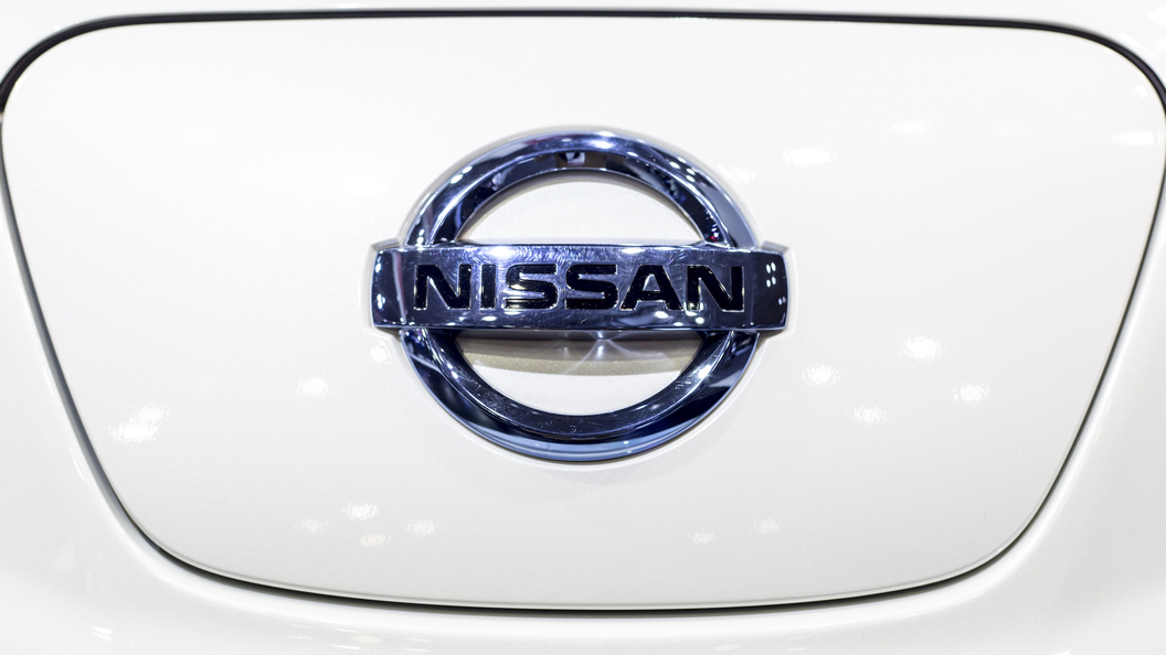 Электрокар Nissan Leaf управляется одной педалью и самостоятельно паркуется Электрокар Nissan Leaf управляется одной педалью и самостоятельно паркуется