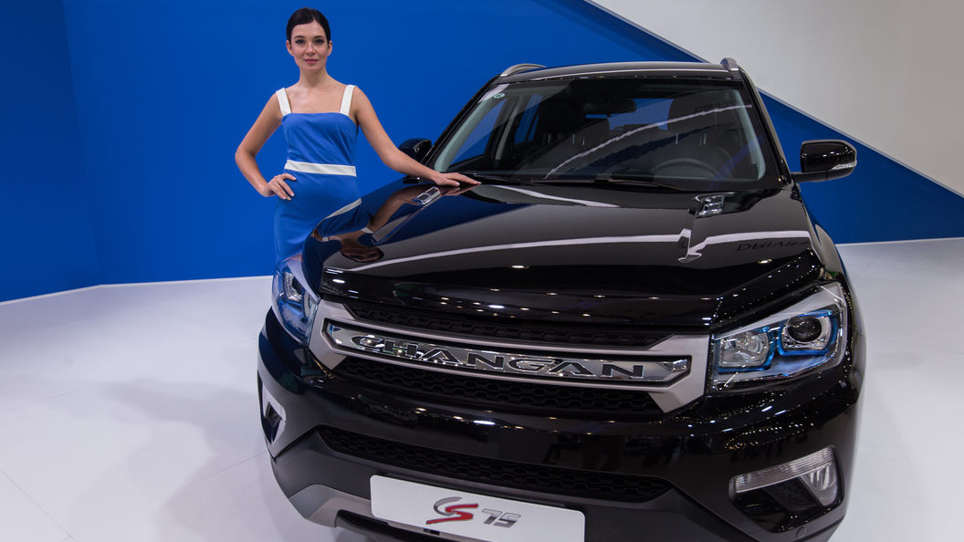В России начнут продавать китайские кроссоверы, напоминающие Range Rover В России начнут продавать китайские кроссоверы, напоминающие Range Rover