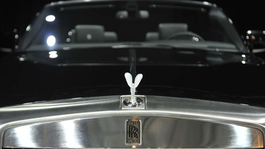 Rolls-Royce протестировал свой первый кроссовер Rolls-Royce протестировал свой первый кроссовер
