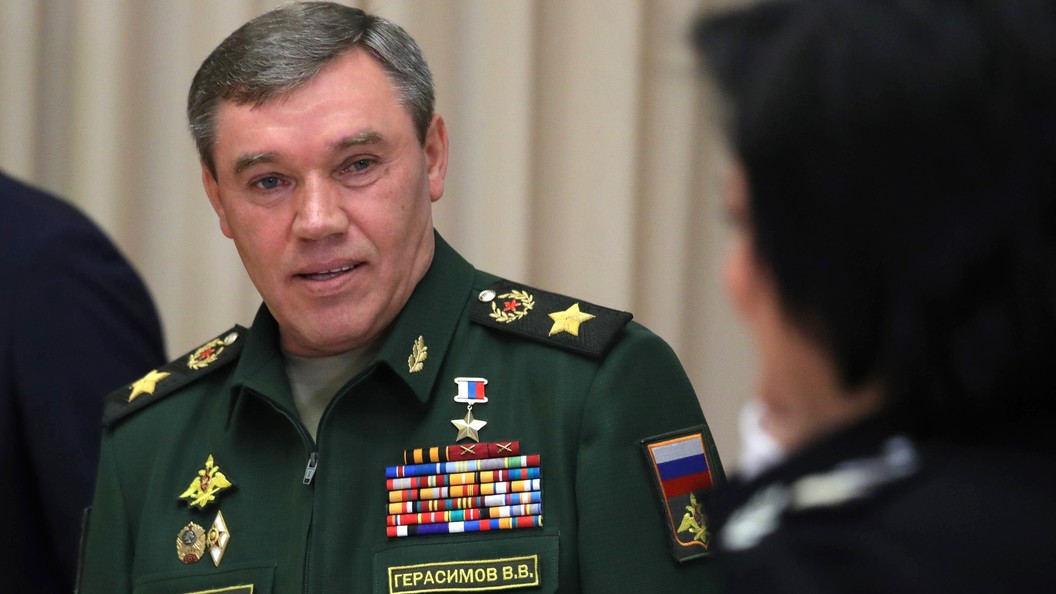 Главы Генштабов России и США провели переговоры Главы Генштабов России и США провели переговоры