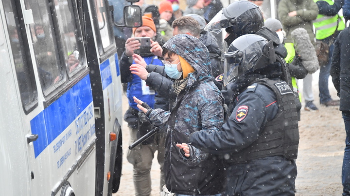Волкова арестовали: Пока заочно