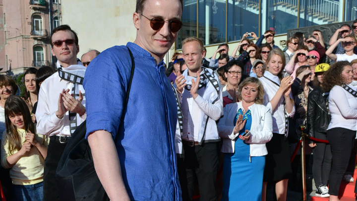 Актёр Григорий Чабан объяснил инцидент с обмороком на сцене театра Ленсовета