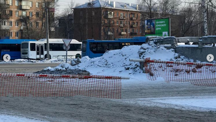 Неубранные кучи городского автовокзала разочаровали мэра Новокузнецка