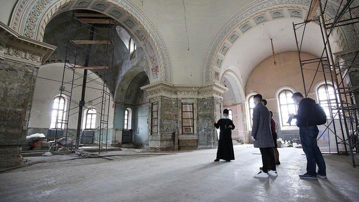 В Челябинске в храме Александра Невского найдены редкие фрески Васнецова
