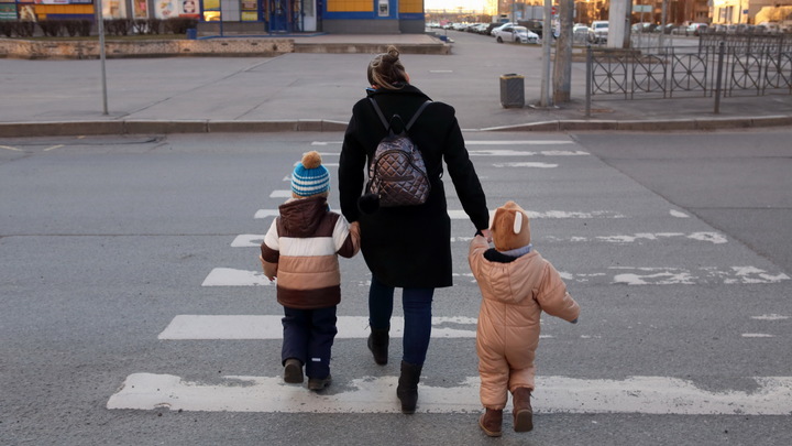 Выплаты родителям-одиночкам в Краснодарском крае с 1 июля 2021 года: Кому положено и как оформить