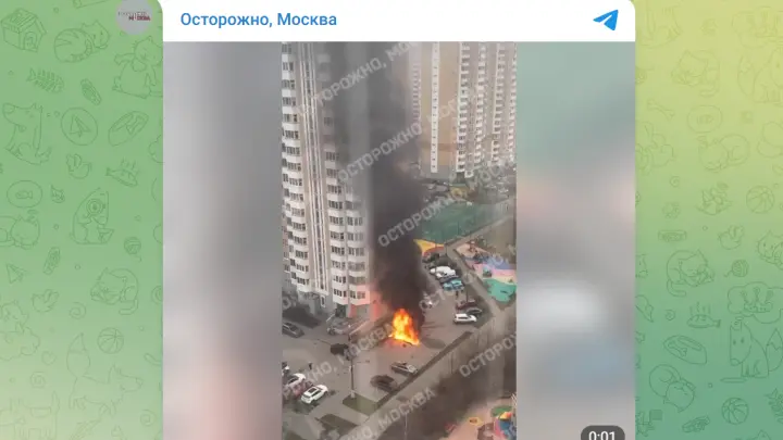 Автомобиль взорвался у жилого дома в Новой Москве