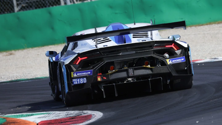 Проклятый суперкар забрал жизнь криптомиллионера: участник стрельбы на Патриарших сгорел в своём Lamborghini