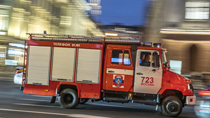 Пожар в элитном ЖК в Москве. Дым заметен за несколько километров