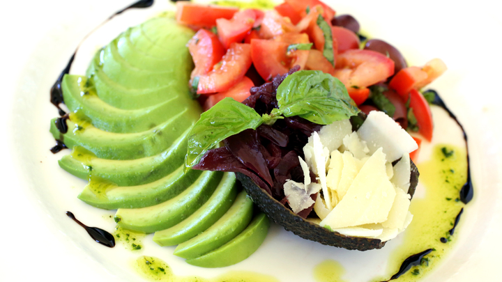 Что не так с любимым фруктом худеющих: Диетолог указал на опасность