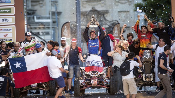 Спорт без политики оказался фейком: Русские чемпионы разбились на два лагеря