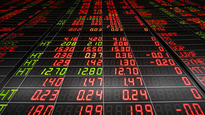 Последствия кризиса будут сказываться несколько лет: Эксперт назвал главные экономические жертвы коронавируса