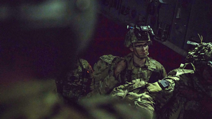 Танец солдат США и России вызвал недоумение пользователей Reddit: Кто-нибудь, объясните?