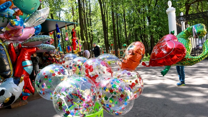 Блогерша из Вьетнама получила ожоги из-за взорвавшихся на дне рождения шаров