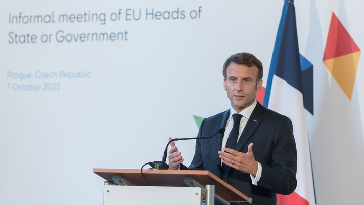 Макрон остудил пыл воинственного Байдена: Осторожней с ядерной войной