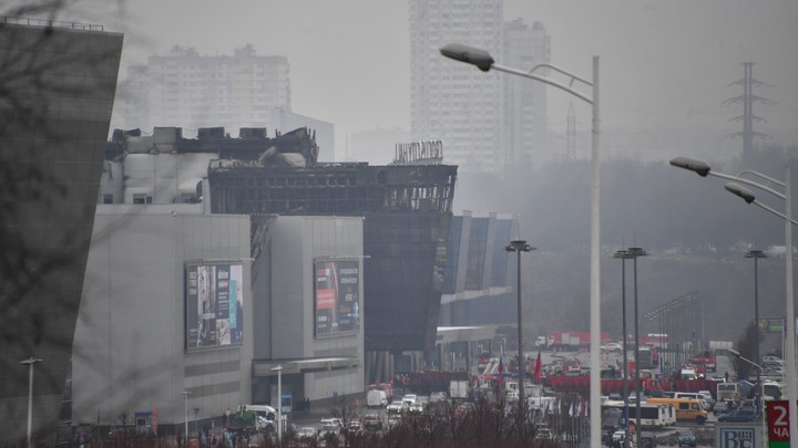 Что недоговаривали людям в первые часы после теракта в Крокусе: Это слишком больно