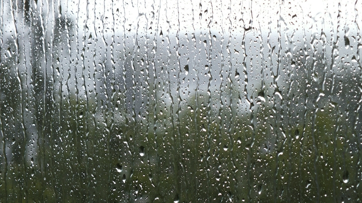 В Краснодарском крае в период с 15 по 16 июня объявили штормовое предупреждение