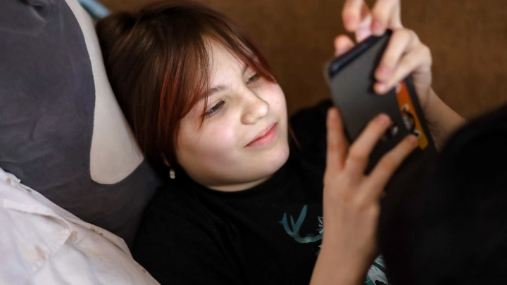 В Казахстане родители смогут контролировать детей с помощью SIM-KIDS