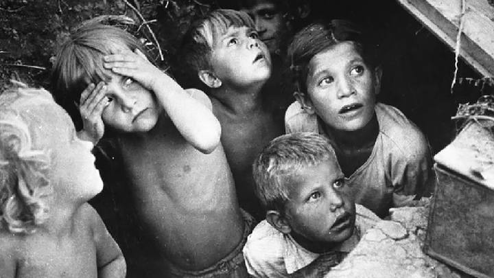 15 минут – и 214 детей мертвы: Россия требует от Канады выдать палача