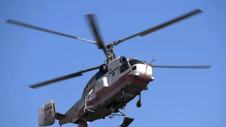 Пожарные вертолёты Ка-52 МЧС России привлекли к тушению пламени в бизнес-центре Гранд Сетунь Плаза