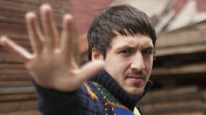 Смольянинов* в Прибалтике вжился в новое амплуа: Играет в переходах