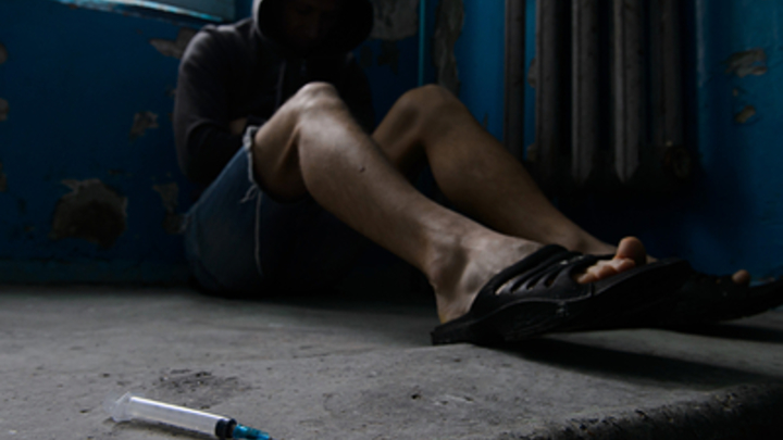 На брошенных ВСУ позициях массово обнаруживают наркотические препараты