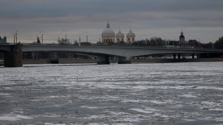 В Петербурге введен желтый уровень погодной опасности: из-за чего