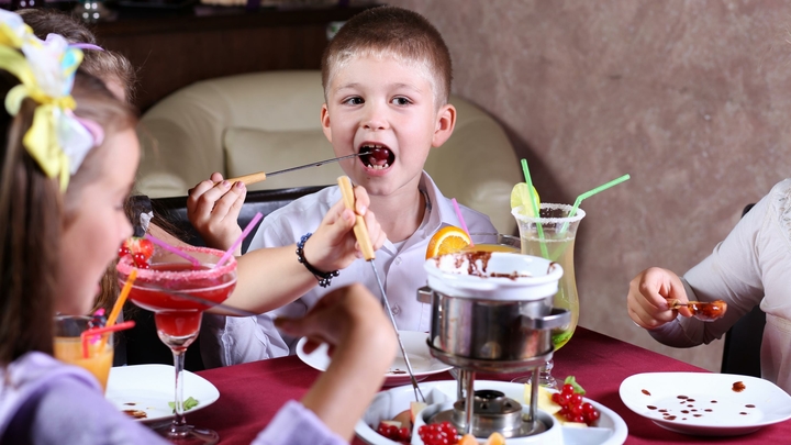 190 детей отравились после обеда в екатеринбургском кафе