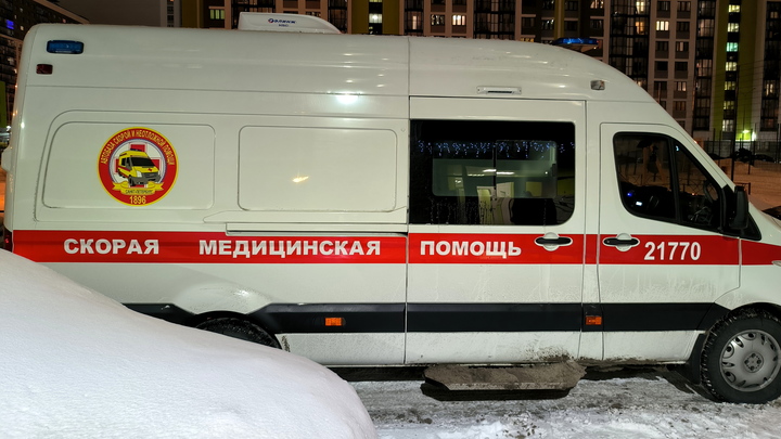 В Екатеринбурге из окна выпала шестимесячная девочка