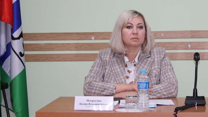 Сотрудники ФСБ задержали главу Сузунского района Новосибирской области и её мужа