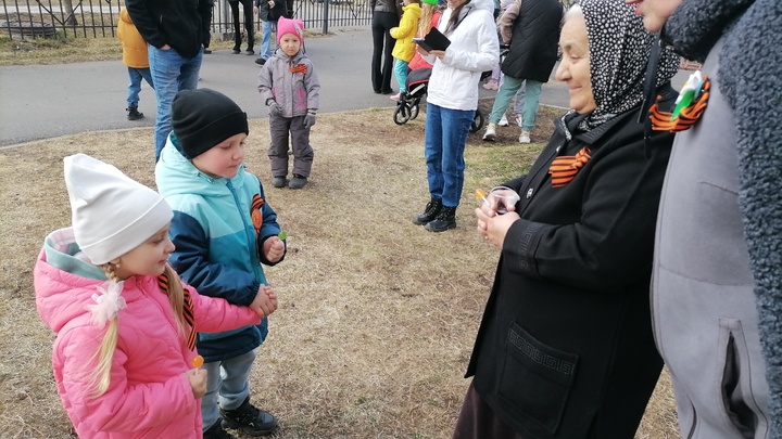 Поддержка жен и детей семей военнослужащих 28го отряда специального назначения Ратник