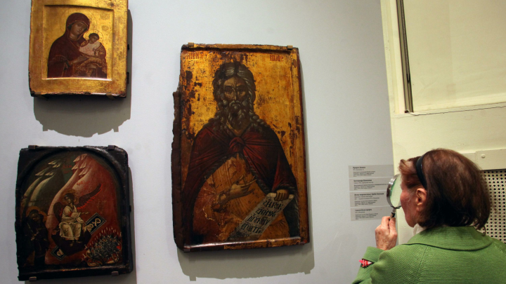 Тревожное знамение: почему замироточила икона императора Николая II